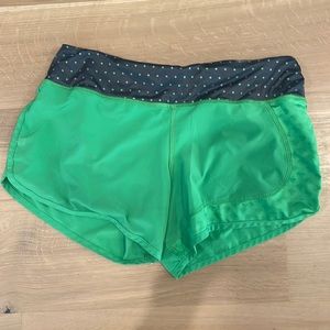 Kelly green Run in Rabbit Hopper shorts